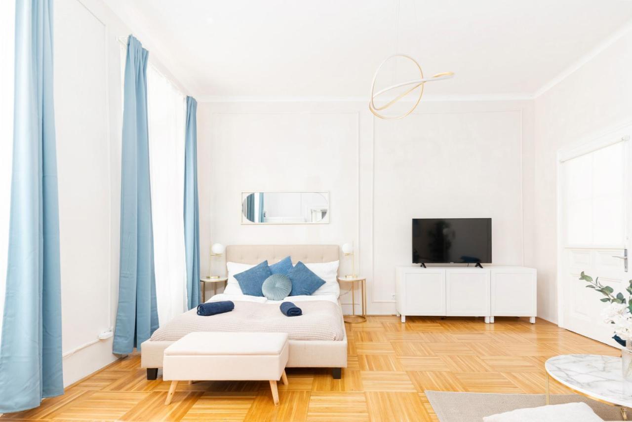 Spacious And Near Metro I Close To Parks I Akh Viena Exterior foto