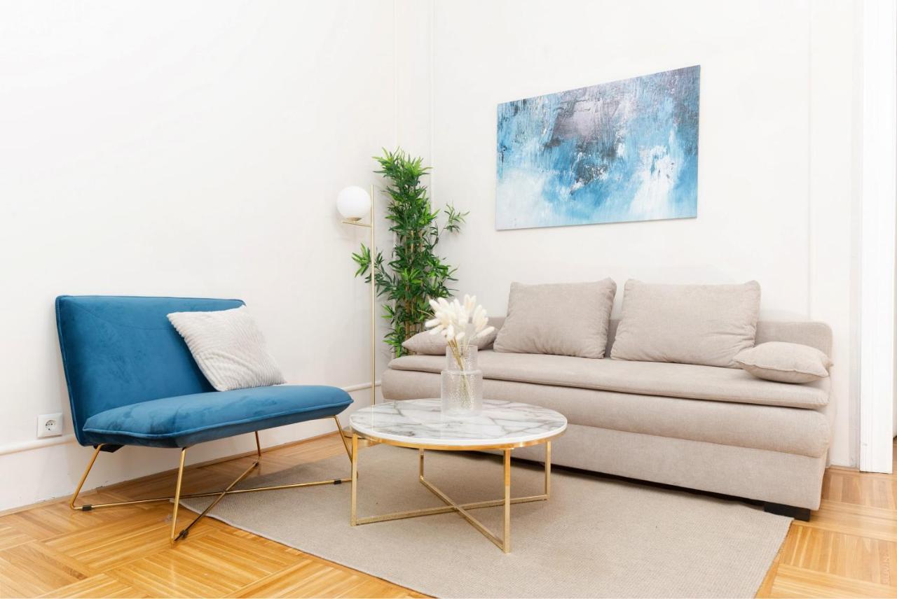 Spacious And Near Metro I Close To Parks I Akh Viena Exterior foto