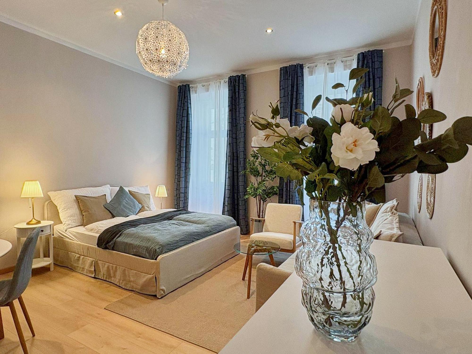 Spacious And Near Metro I Close To Parks I Akh Viena Exterior foto