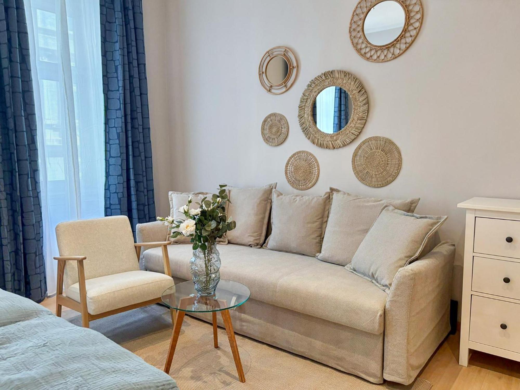 Spacious And Near Metro I Close To Parks I Akh Viena Exterior foto